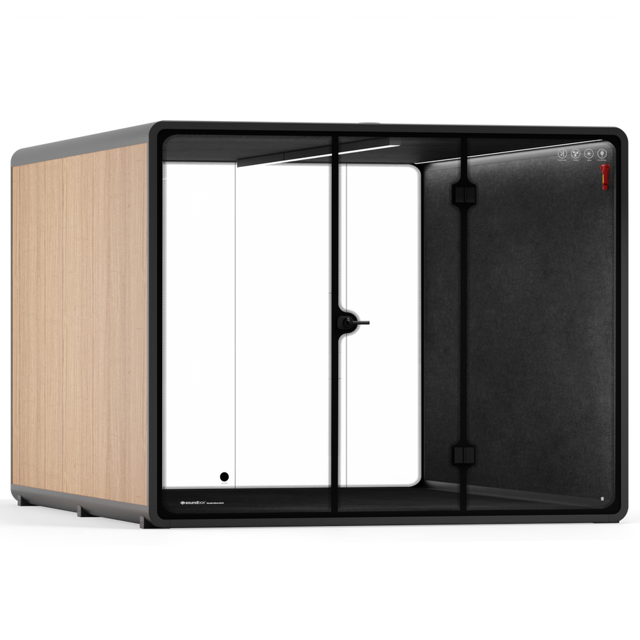 Quell Max - Club HouseWooden / Dark Grey / No Furniture