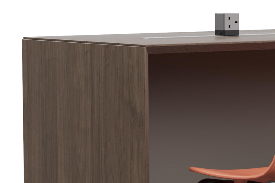 SkanforWalnut / Deep mocha brown