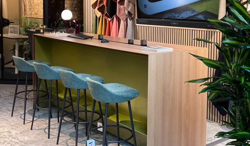 Breakfast Bars / Collaboration Tables