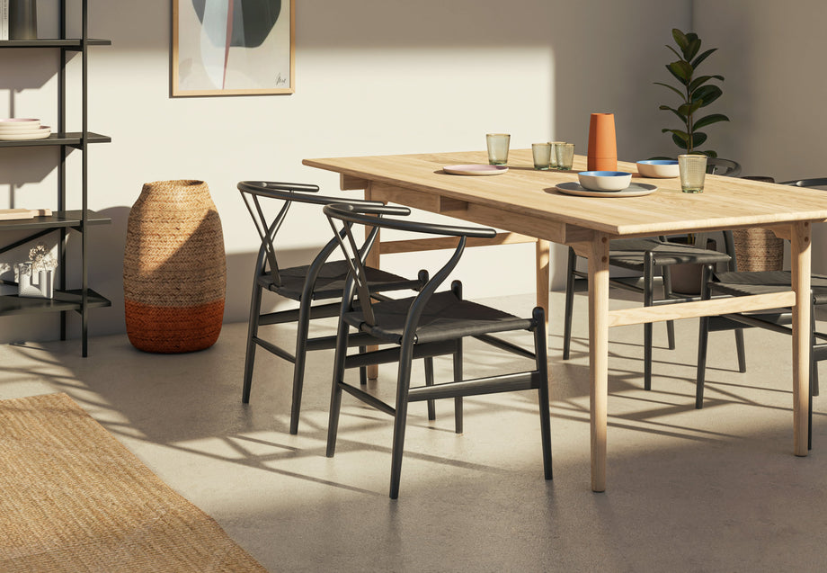 ÖnskanBlack with Black Seat